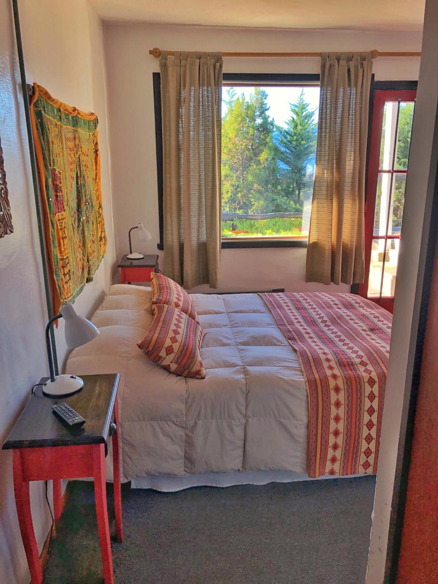 La Miralejos Acomodação com café da manhã San Carlos de Bariloche Quarto foto